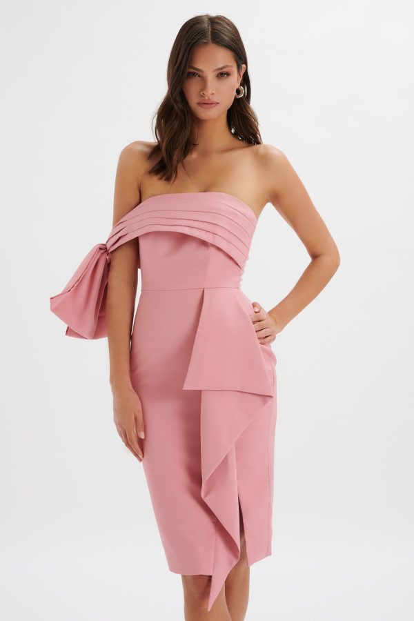 ATHENA Off Shoulder Bow Detail Midi Dress In Powder Pink - Image 2
