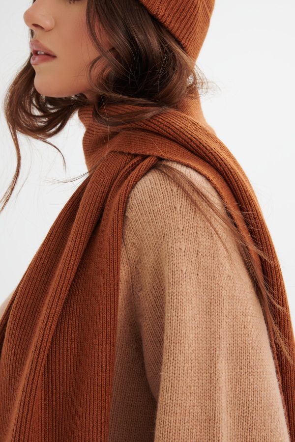 ZOHA Knitted Cashmere Blend Scarf in Camel - Image 3