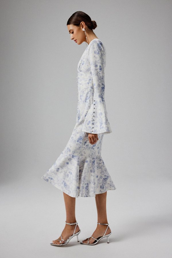 SALMA Fluted Sleeve Longline Fishtail Midi Dress In Blue Porcelain Print - Image 3